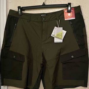 Ladies Hiking Shorts Sz 18